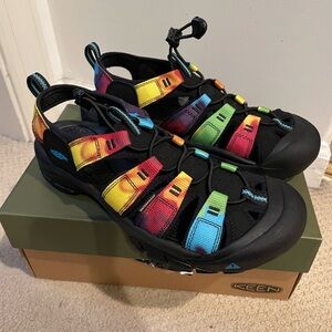 BRAND NEW Rainbow Tie-Dye Keens